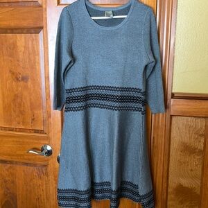Gray/Black sweater dress -1x